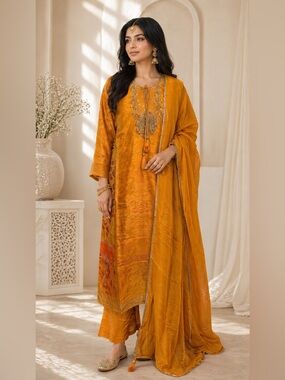 Women Burnt Orange Embroidered Kamiz Set – Size 46 Indian Pakistani party wear